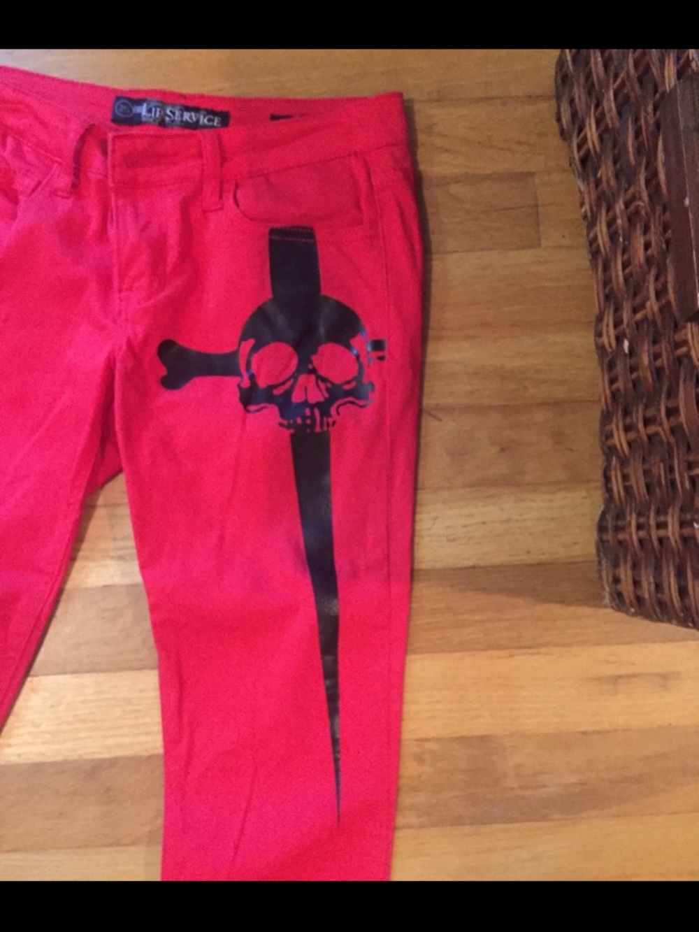 Lip service punk skull dagger rock jean red sz 25 - Picture 2 of 4